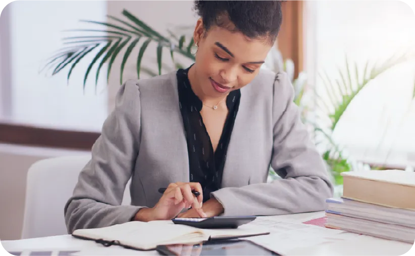 Une femme qui travaille